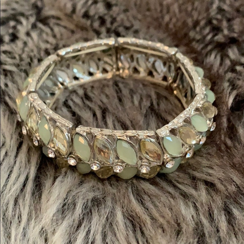 *2 for $20 offer* Vintage look bracelet